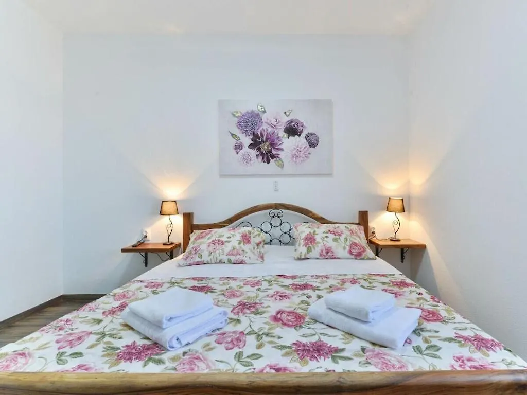 Marinic Comfortable Holiday Residence Zadar